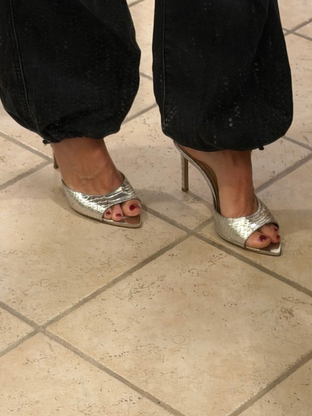 I.N.C. International Concepts® slip-on silver textured Amara hesl, size 9